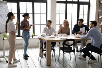 Employee Benefits Communication: Best Practices for Small Businesses