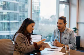 Know the Difference: Understanding PEO vs. HRIS